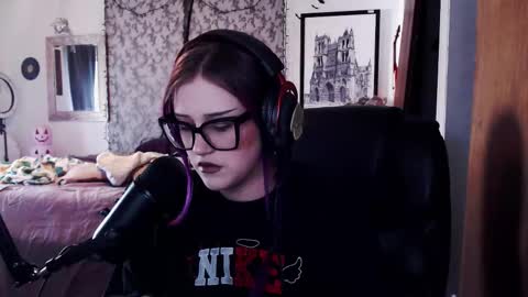 Demoness Mina online show from 11.10.25