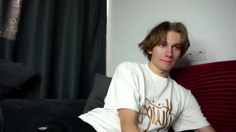 Dave19  online show from 02.24.25