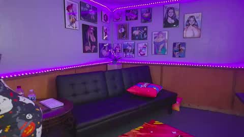 Snapshot of demora_avarice chatting on 11.03.25 demora_avarice online show from 11.03.25