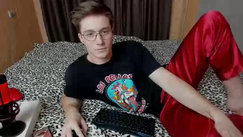 Deni online show from 11.21.25