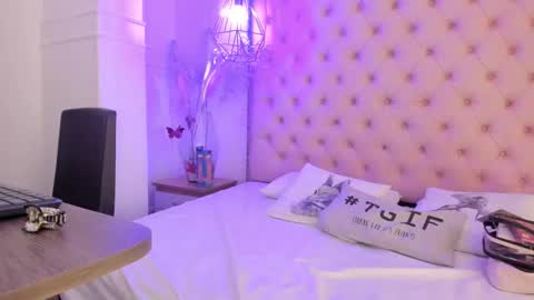 denisse_logan online show from 03.05.26