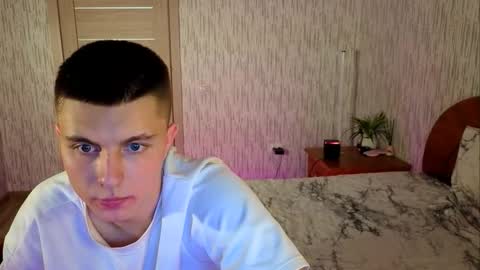 denissofia online show from 10.20.25