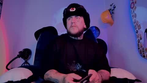 Snapshot of denjig chatting on 09.15.25 Oliver online show from 09.15.25