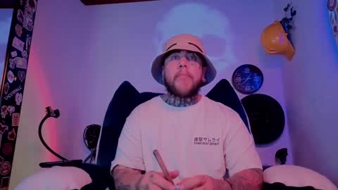 Snapshot of denjig chatting on 09.16.25 Oliver online show from 09.16.25