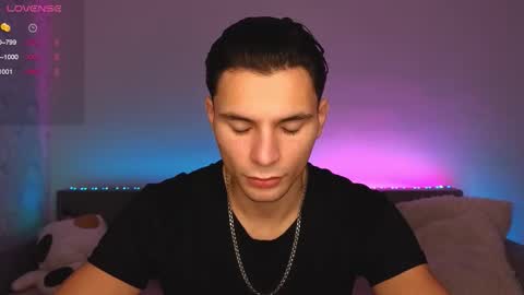 Snapshot of denlover chatting on 11.04.25 Den online show from 11.04.25