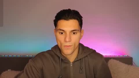 Snapshot of denlover chatting on 11.06.25 Den online show from 11.06.25