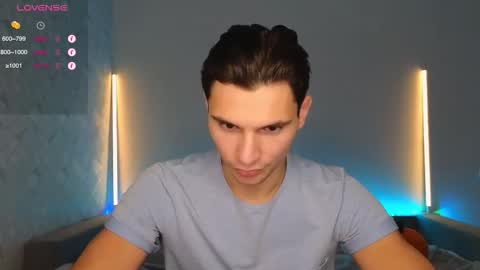 Snapshot of denlover chatting on 11.23.25 Den online show from 11.23.25