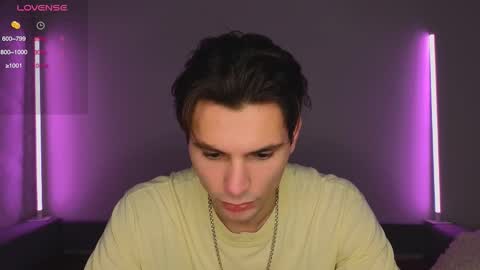 Snapshot of denlover chatting on 01.06.26 Den online show from 01.06.26