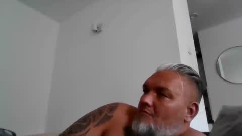 dennis12091084 online show from 08.02.26