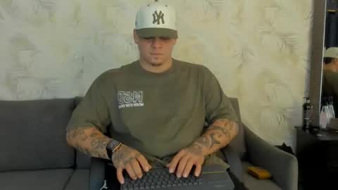 dennis munera online show from 12.03.24