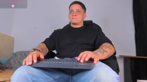 dennis munera online show from 10.09.25