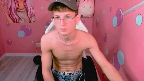 Snapshot of dennis_rodriguez chatting on 11.26.25 Dennis online show from 11.26.25