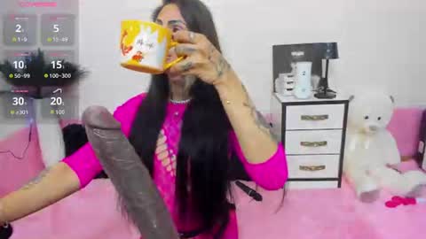 denychantall online show from 08.03.26