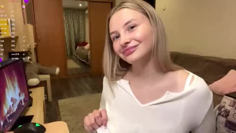 Vi  Victoria online show from 11.27.25