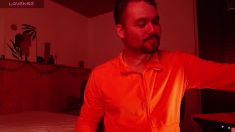 Dereck Mills3 online show from 02.04.26