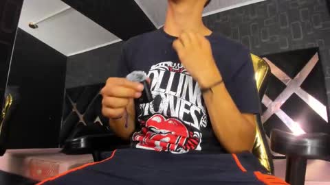 Dereck online show from 03.05.26