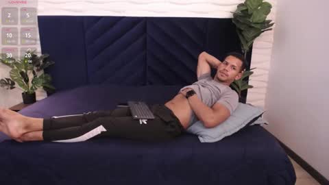 Dereck Myers online show from 01.13.25