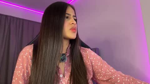 Snapshot of dereckbrownn chatting on 11.28.25 Dereck online show from 11.28.25