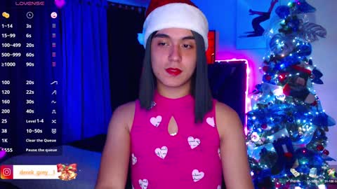 Snapshot of derek_greyy_ chatting on 12.24.24 derek grey online show from 12.24.24