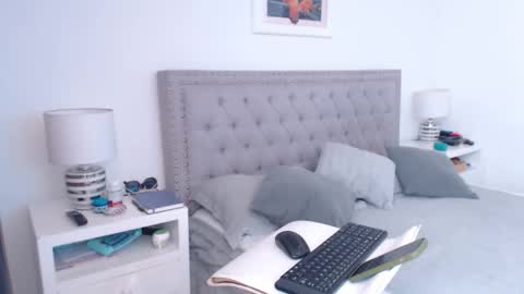 Snapshot of derek_group chatting on 03.02.26 Derek online show from 03.02.26