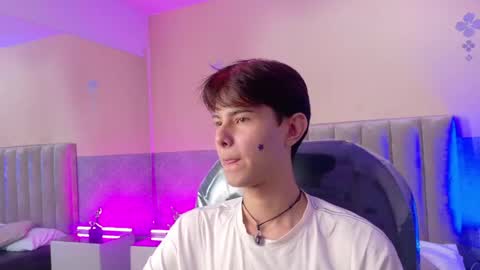 derek_sinn online show from 05.09.26