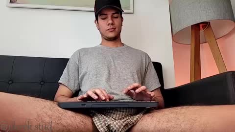 Snapshot of derek_stud_ chatting on 03.08.25 Derek independent model online show from 03.08.25