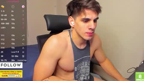 Snapshot of derekcb chatting on 11.30.25 Derekcb online show from 11.30.25