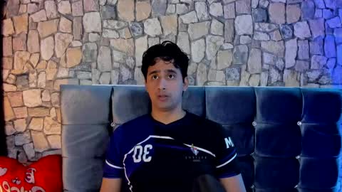 Snapshot of derekk_cute chatting on 01.23.25 DEREKK online show from 01.23.25