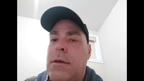 Snapshot of derf007 chatting on 02.26.25 derf007 online show from 02.26.25