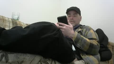 Snapshot of derf007 chatting on 03.04.25 derf007 online show from 03.04.25