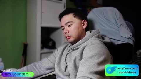 Snapshot of derrick_hose chatting on 09.18.25 Derrick Hose online show from 09.18.25