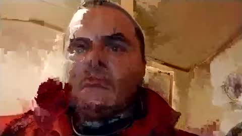 Snapshot of derrickagain chatting on 01.08.25 Beeasy online show from 01.08.25