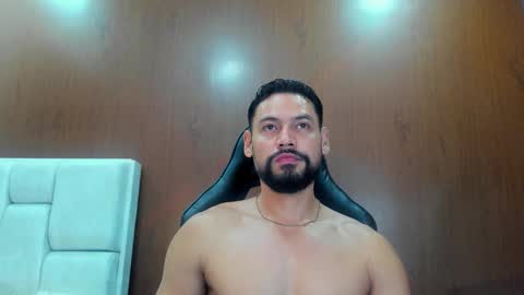 Snapshot of derrybigger_cm chatting on 10.02.25 DerryBigger CM online show from 10.02.25