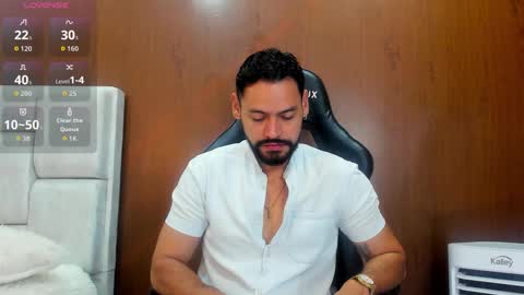 Snapshot of derrybigger_cm chatting on 10.05.25 DerryBigger CM online show from 10.05.25
