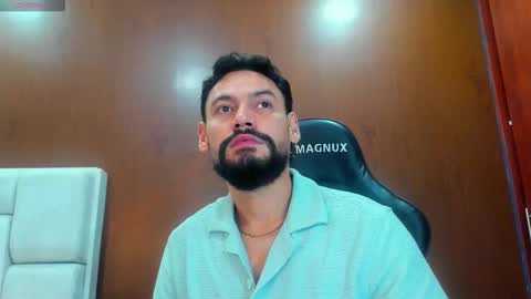 DerryBigger CM online show from 11.21.25