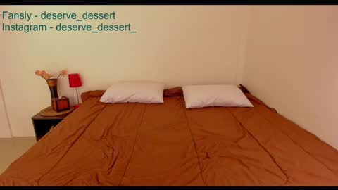 Snapshot of deserve_dessert chatting on 06.05.26 Domi online show from 06.05.26
