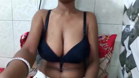 Snapshot of desiprincessaga chatting on 09.22.25 desiprincessaga online show from 09.22.25
