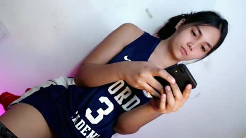 Snapshot of desirable_rica chatting on 07.02.26 desirable_rica online show from 07.02.26