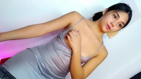Snapshot of desirable_rica chatting on 07.13.26 desirable_rica online show from 07.13.26