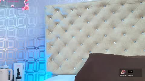 Snapshot of desire_sara chatting on 02.08.25 Sara Desire online show from 02.08.25