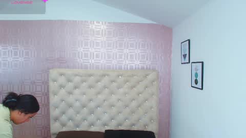 Snapshot of desire_sara chatting on 03.03.25 Sara Desire online show from 03.03.25