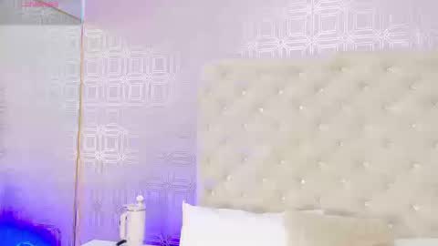 Snapshot of desire_sara chatting on 09.10.25 Sara Desire online show from 09.10.25