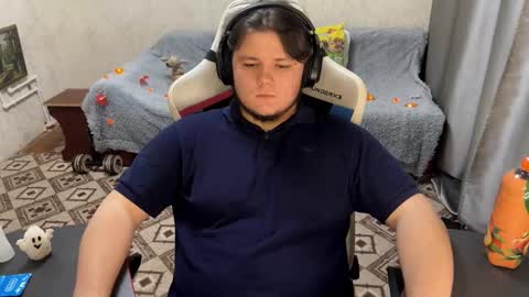 desiredude9 online show from 10.17.25