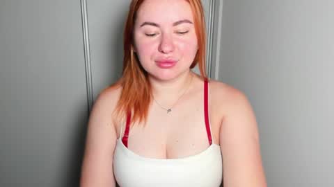 Snapshot of desirelayla chatting on 07.18.26 LAYLA online show from 07.18.26