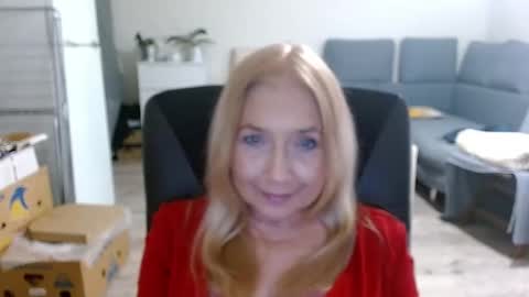 Snapshot of desiresofia chatting on 12.23.24 S O F I A online show from 12.23.24
