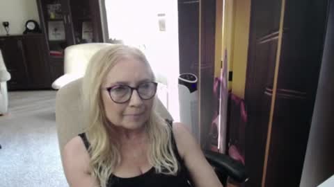 S O F I A online show from 06.25.26
