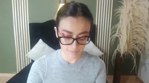 Snapshot of desiring__angel chatting on 01.17.25 Desiring Angel online show from 01.17.25