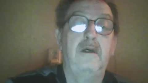 Snapshot of destelp chatting on 02.21.26 destelp online show from 02.21.26