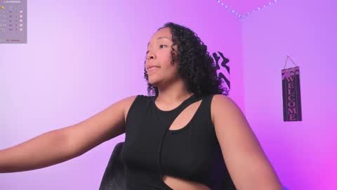 Snapshot of desty_y chatting on 11.09.25 desty_y online show from 11.09.25