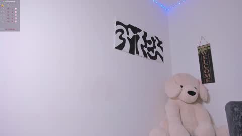 Snapshot of desty_y chatting on 12.03.25 desty_y online show from 12.03.25